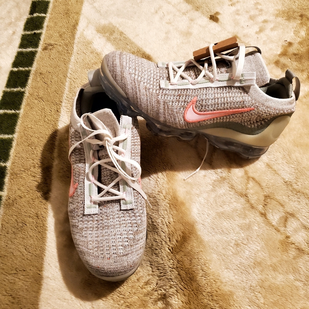 Nike Air VaporMax Flyknit Sneakers